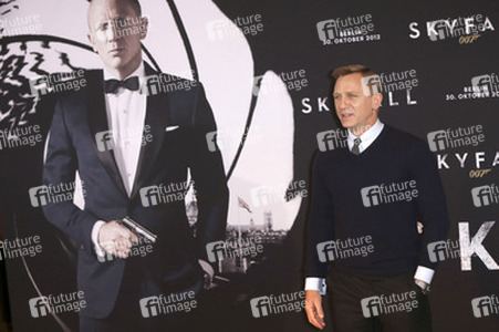 Daniel Craig