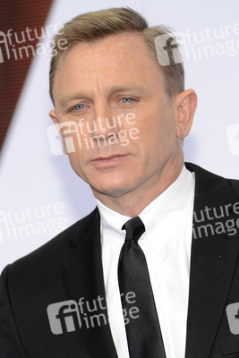 Daniel Craig