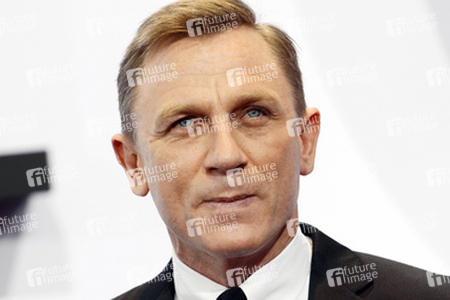 Daniel Craig