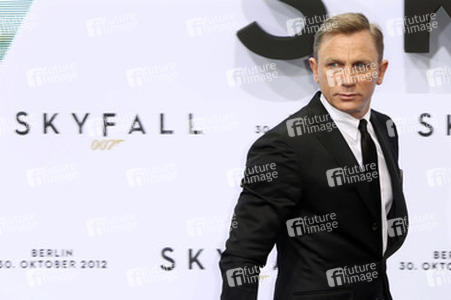 Daniel Craig