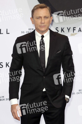Daniel Craig