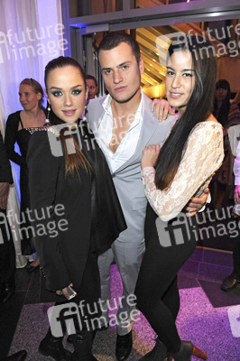 Kim Gloss, Rocco Stark, Aurora Stark