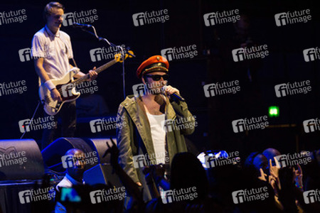 Kaftklub mit Kapitän-Raphi