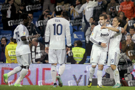 Michael Essien, Mesut Özil, Nacho Fernández, Luka Modrić