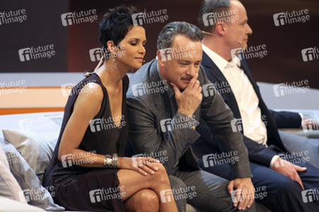 Halle Berry, Tom Hanks