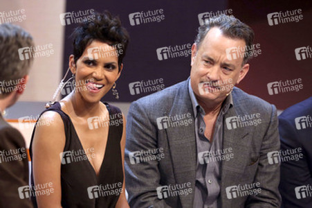 Halle Berry, Tom Hanks