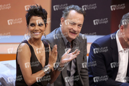Halle Berry, Tom Hanks