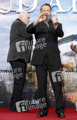 Andy Wachowski, Tom Hanks