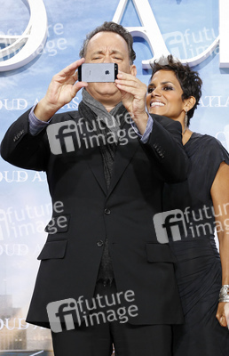 Tom Hanks, Halle Berry