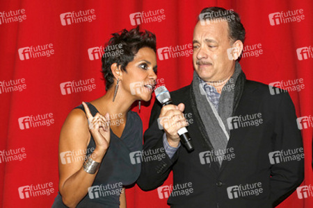 Halle Berry, Tom Hanks