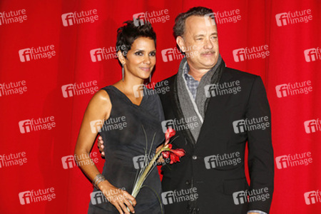 Halle Berry, Tom Hanks