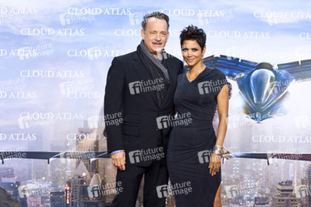 Tom Hanks, Halle Berry