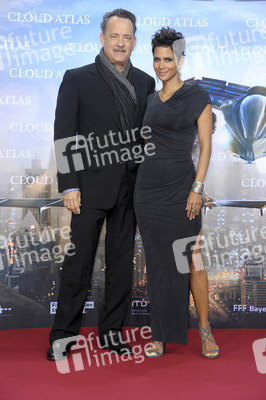 Tom Hanks, Halle Berry