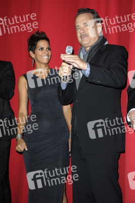 Halle Berry, Tom Hanks