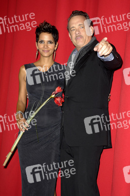 Halle Berry, Tom Hanks