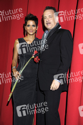 Halle Berry, Tom Hanks