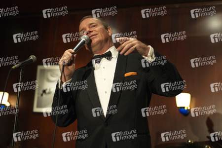 Stephen Triffitt als Frank Sinatra