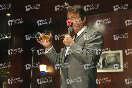 Mark Adams als Dean Martin