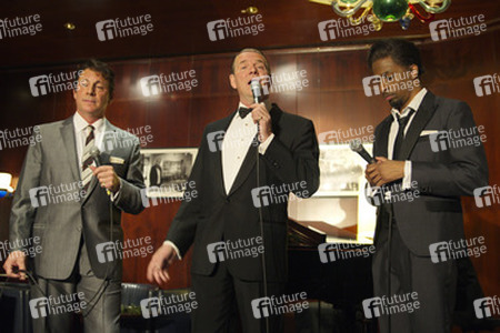 Mark Adams als Dean Martin, Stephen Triffitt als Frank Sinatra, Jay Marsh als Sammy Davis Jr.