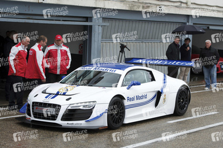 Audi R8 LMS in den Real Madrid Farben