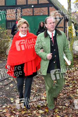 Elisabeth Fürstin von Bismarck, Enno von Ruffin