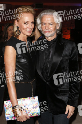 Hermann Bühlbecker mit Begleitung