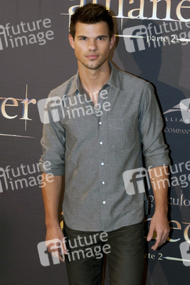 Taylor Lautner