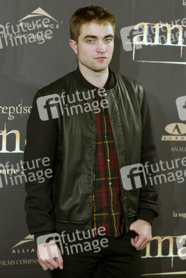 Robert Pattinson