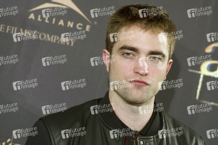 Robert Pattinson