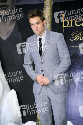 Robert Pattinson