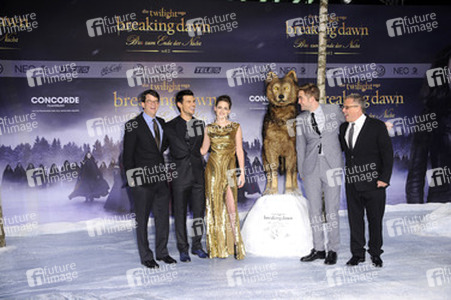 Wyck Godfrey, Taylor Lautner, Kristen Stewart, Robert Pattinson, Bill Condon