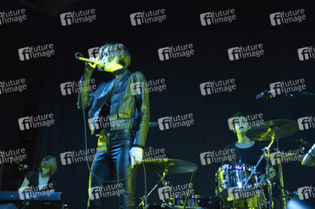 Heather Shannon, Hayley Mary, Nik Kaloper (The Jezabels)