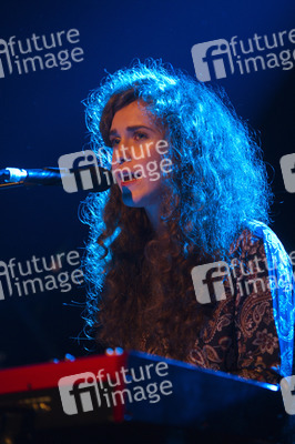 Rae Morris