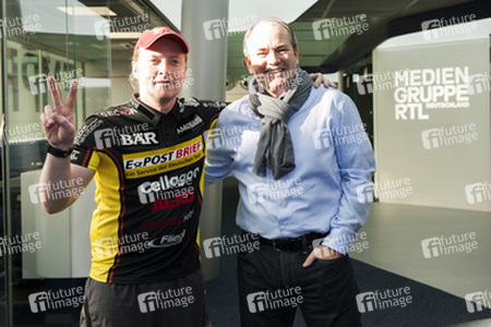 Joey Kelly, Wolfram Kons