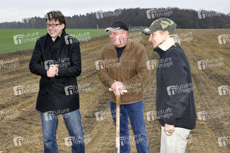 Stefan Birkner mit Jochen und Astrid Helmke