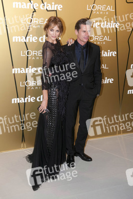 Alba Carrillo, Mark Vanderloo