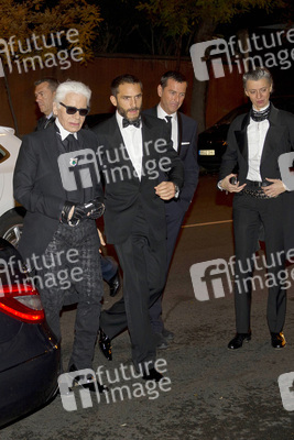 Karl Lagerfeld mit Gästen