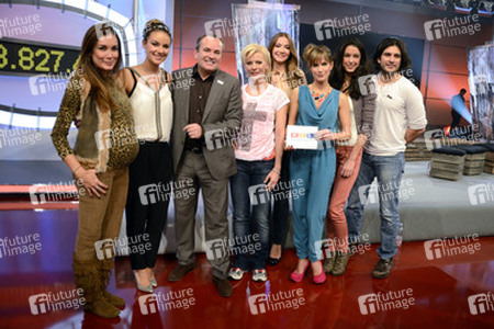 Wolfram Kons mit seinen prominenten Spendensammlern