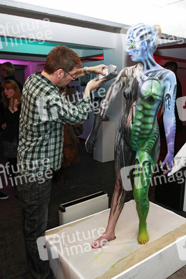 Jörg Düsterwald mit Model Janine