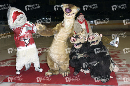 Otto Waalkes mit Sharky, Sid, Crash und Eddie