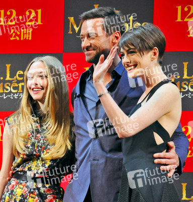 Amanda Seyfried, Hugh Jackman, Anne Hathaway
