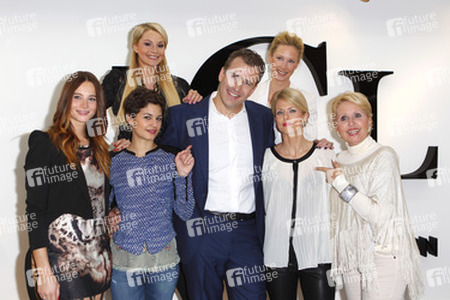 Nicole Mieth, Jana Julie Kilka, Tatjana Kästel, René Kindermann, Melanie Kogler, Miriam Lahnstein, Gabriele Metzger