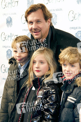 Thomas Heinze mit Begleitung