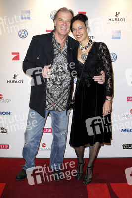 Wolfgang Fierek mit Frau Djamila