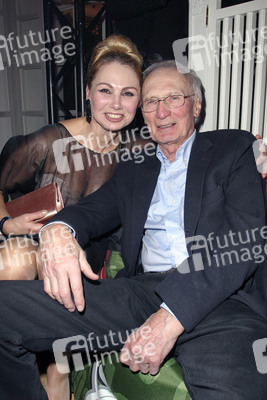 Christine Zierl, Arthur Brauss