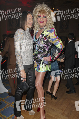 Jorge Gonzalez, Olivia Jones