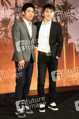 Kim Hee-seong / Hee-sung Kim, Lee Don-ku / Donku Lee