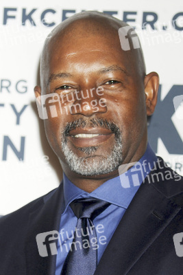 Dennis Haysbert