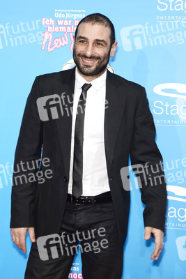 Volkan Baydar (Orange Blue)