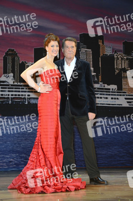 Udo Jürgens in dem 'Ich war noch niemals in New York' Cast